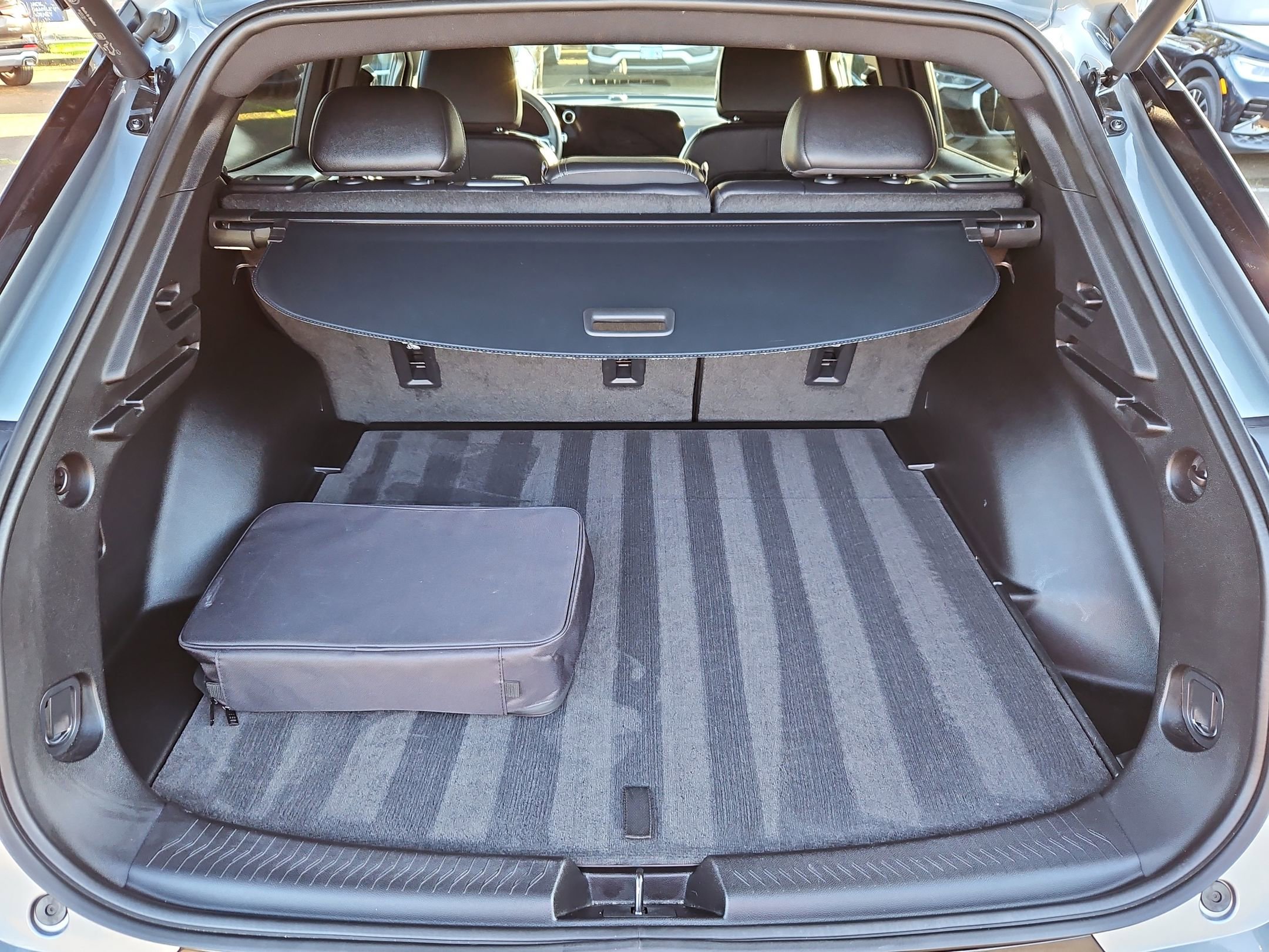 Used 2024 Chevrolet Equinox EV LT w/ LPO, Blackout Package image 25