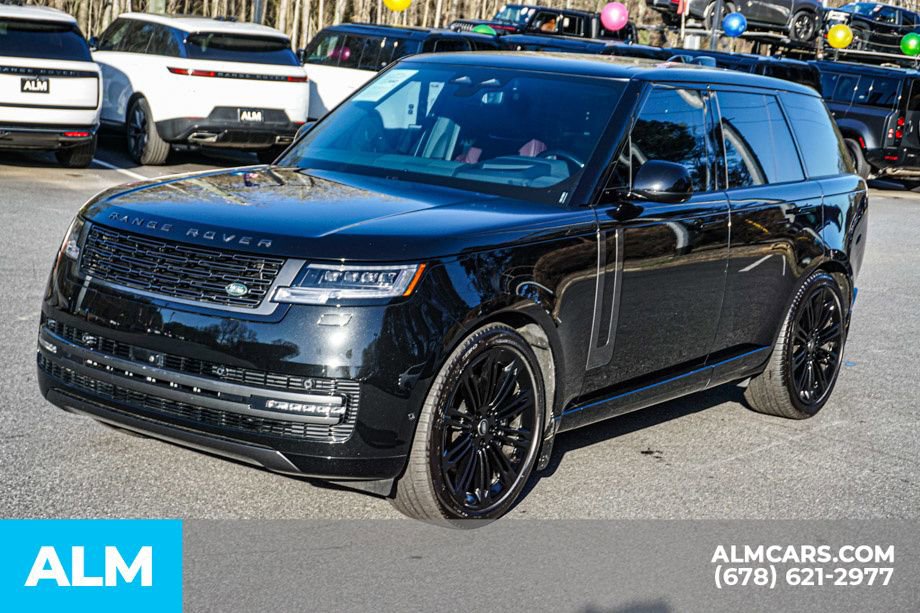 Used 2025 Land Rover Range Rover SE image 14
