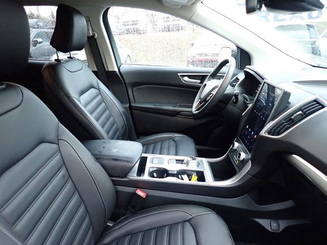 Certified 2024 Ford Edge SEL w/ Convenience Package AWD/4WD image 10