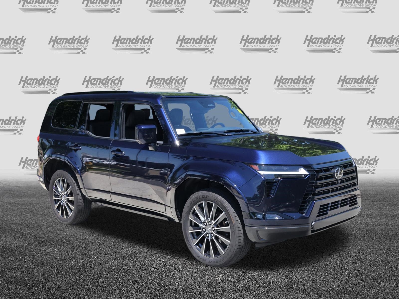 Used 2025 Lexus GX 550 w/ Accessory Package (2T) image 2