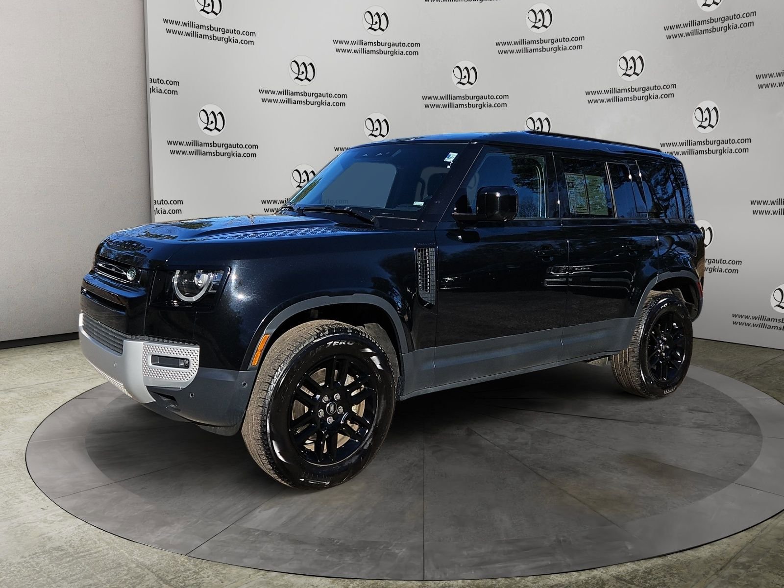 Used 2025 Land Rover Defender 110 S AWD/4WD image 1