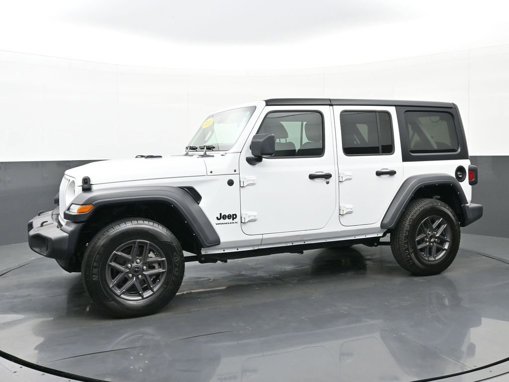 Used 2024 Jeep Wrangler Sport S image 6