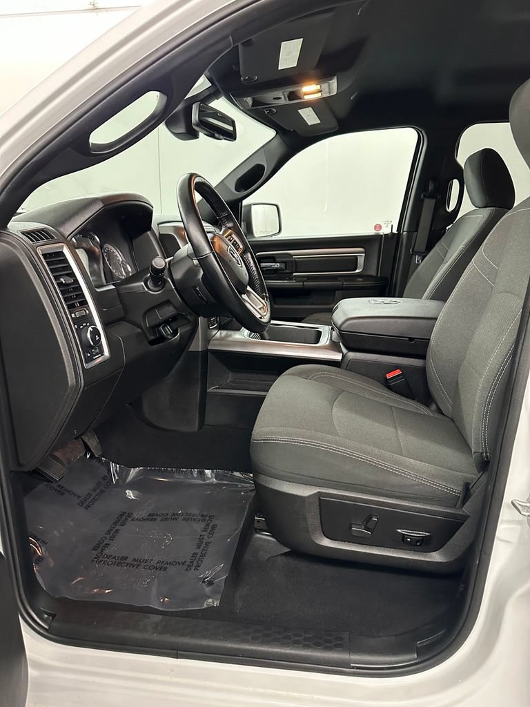 Used 2022 RAM 1500 Warlock AWD/4WD image 11