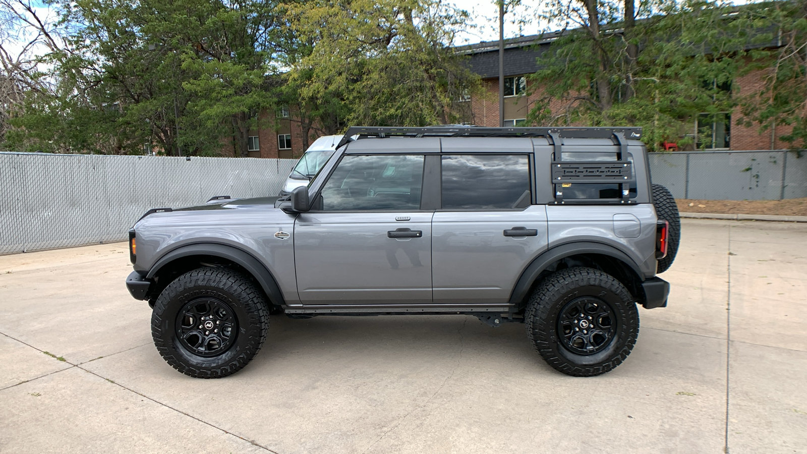 Used 2023 Ford Bronco Wildtrak AWD/4WD image 2