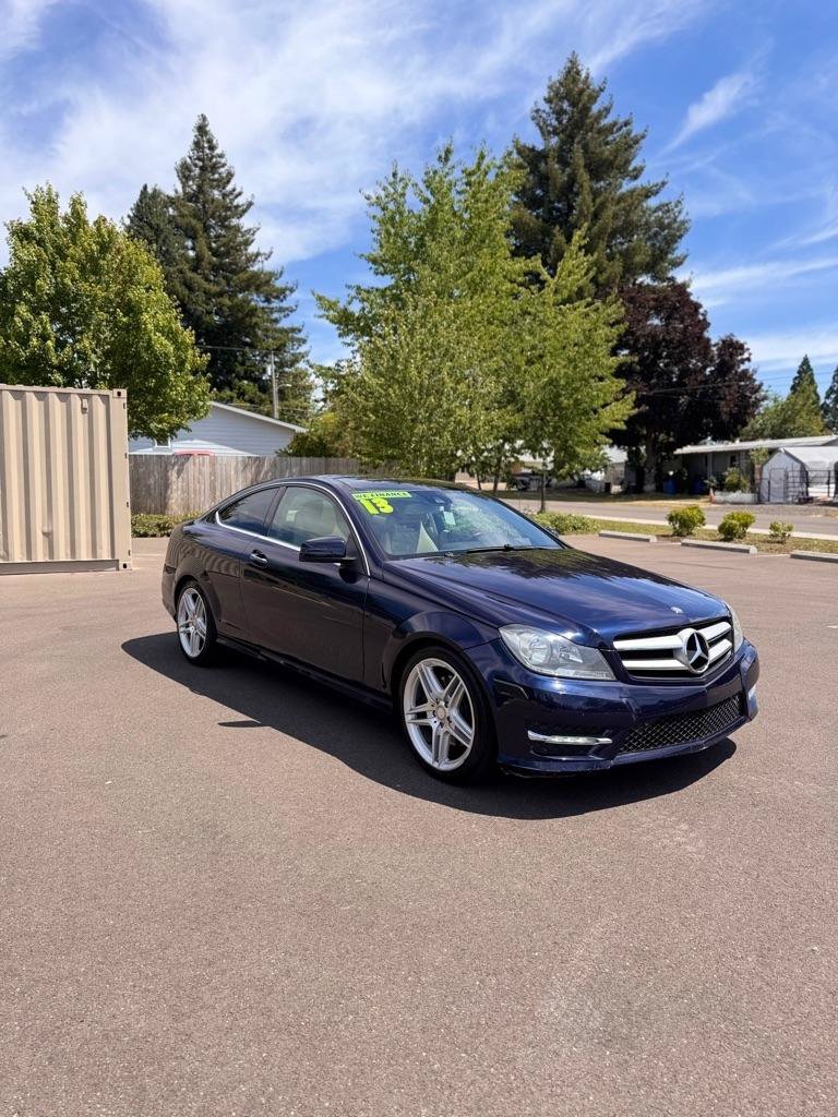 Used 2013 Mercedes-Benz C 350 Coupe image 3