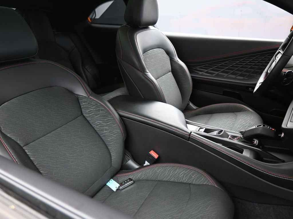 Used 2025 Dodge Charger R/T w/ Sun & Sound Package image 44