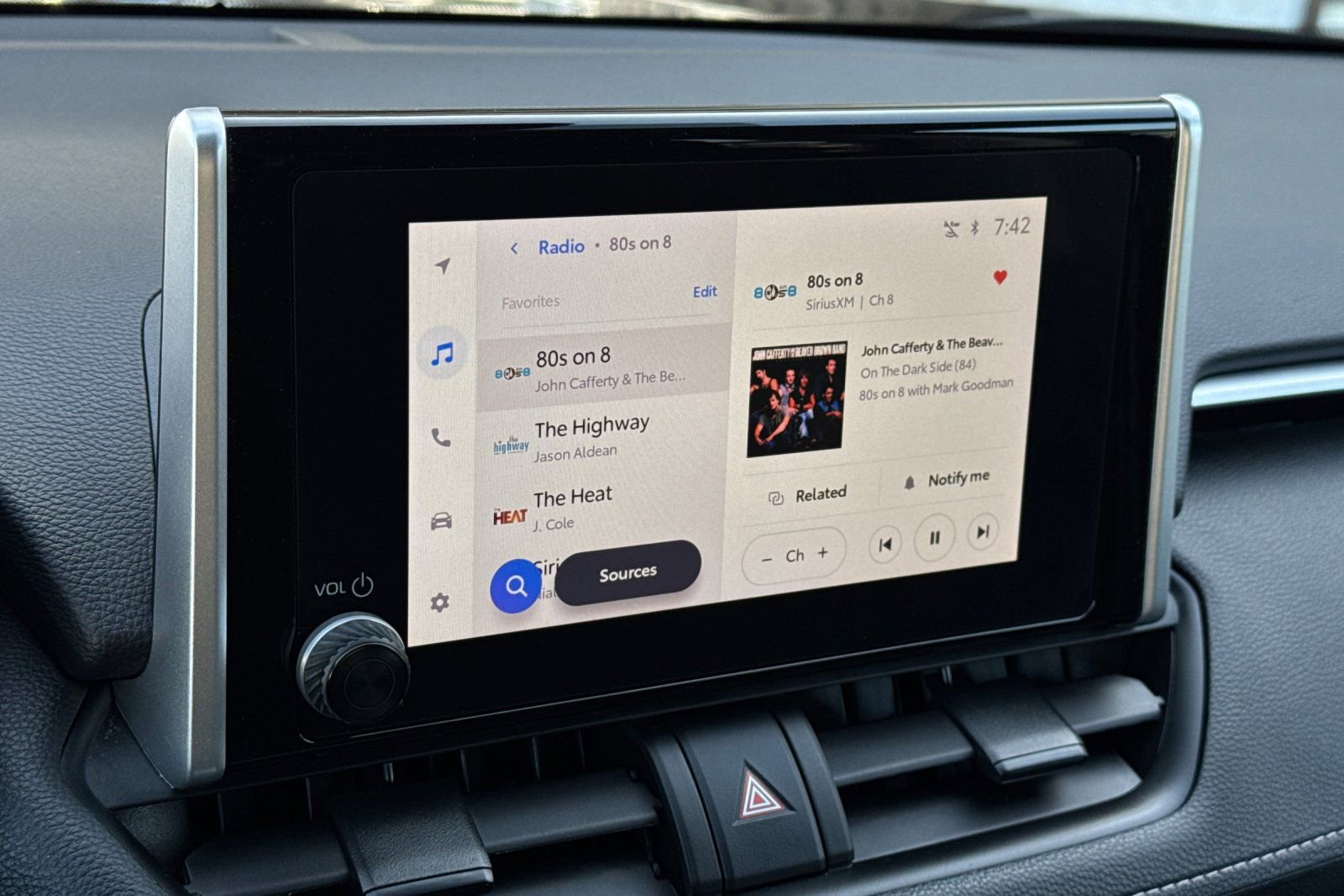 Used 2024 Toyota RAV4 LE image 19