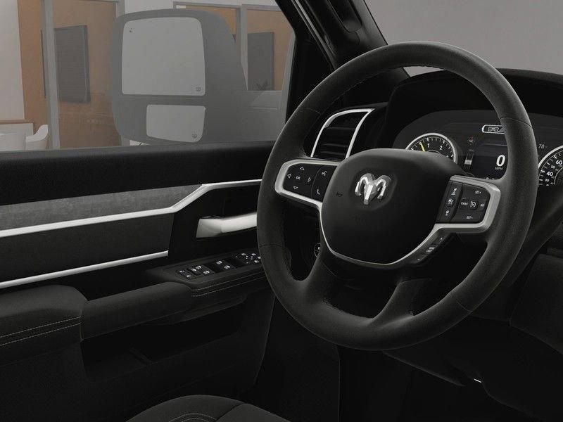 New 2025 RAM 2500 Big Horn AWD/4WD image 19