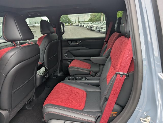 New 2026 Nissan Armada NISMO AWD/4WD image 10