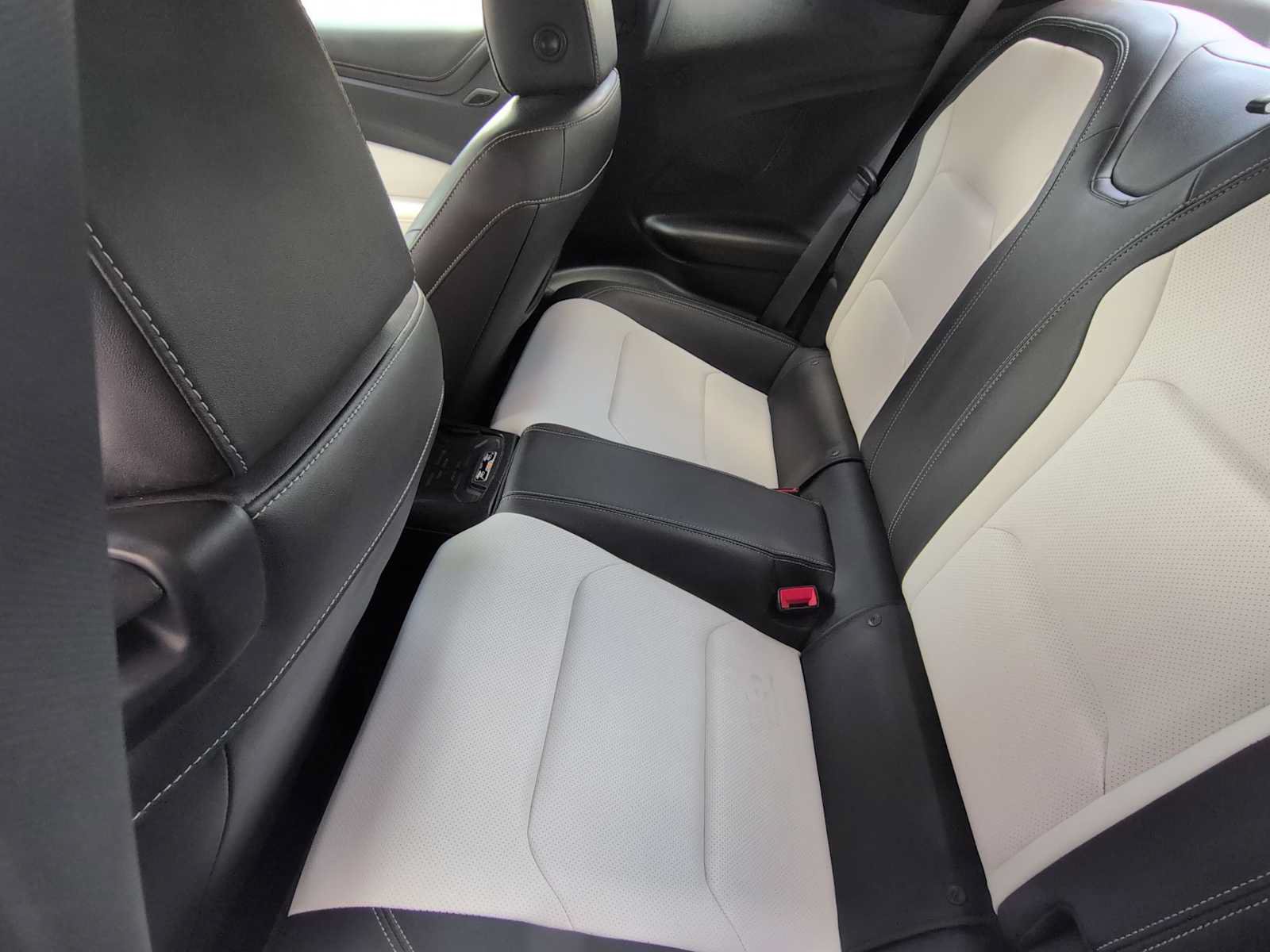 Used 2016 Chevrolet Camaro SS RWD image 19