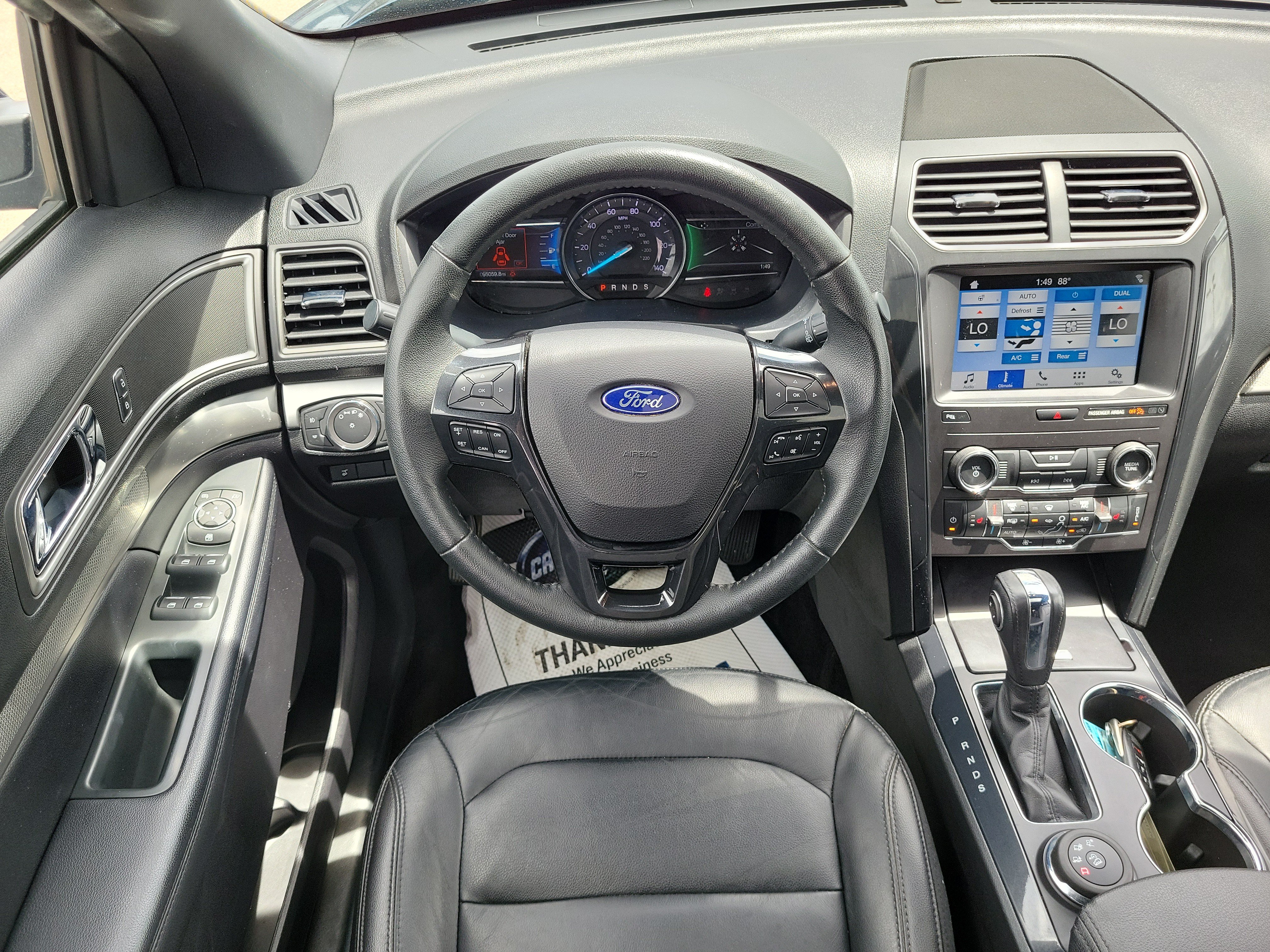 Used 2018 Ford Explorer XLT w/ Equipment Group 202A AWD/4WD image 11