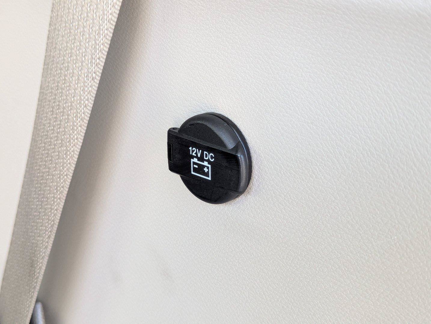Used 2023 Chrysler Pacifica Touring-L FWD image 32