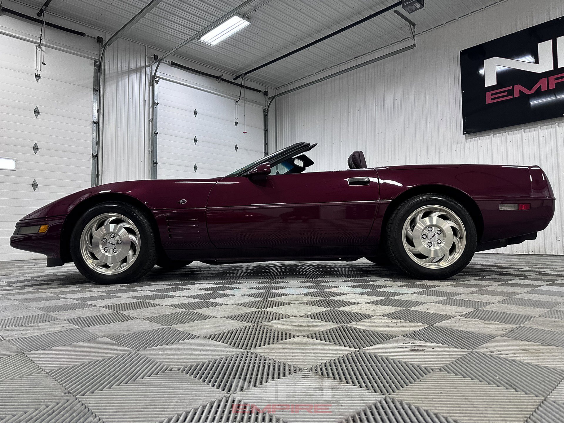 Used 1993 Chevrolet Corvette Convertible 2D image 20