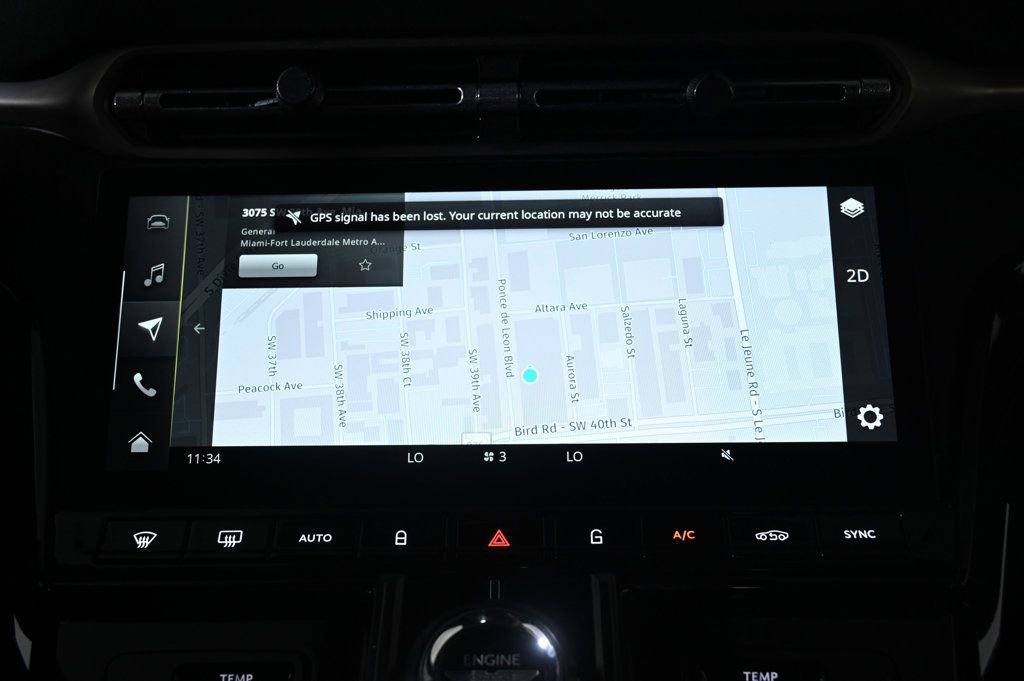 Used 2025 Aston Martin V8 Vantage Coupe image 11