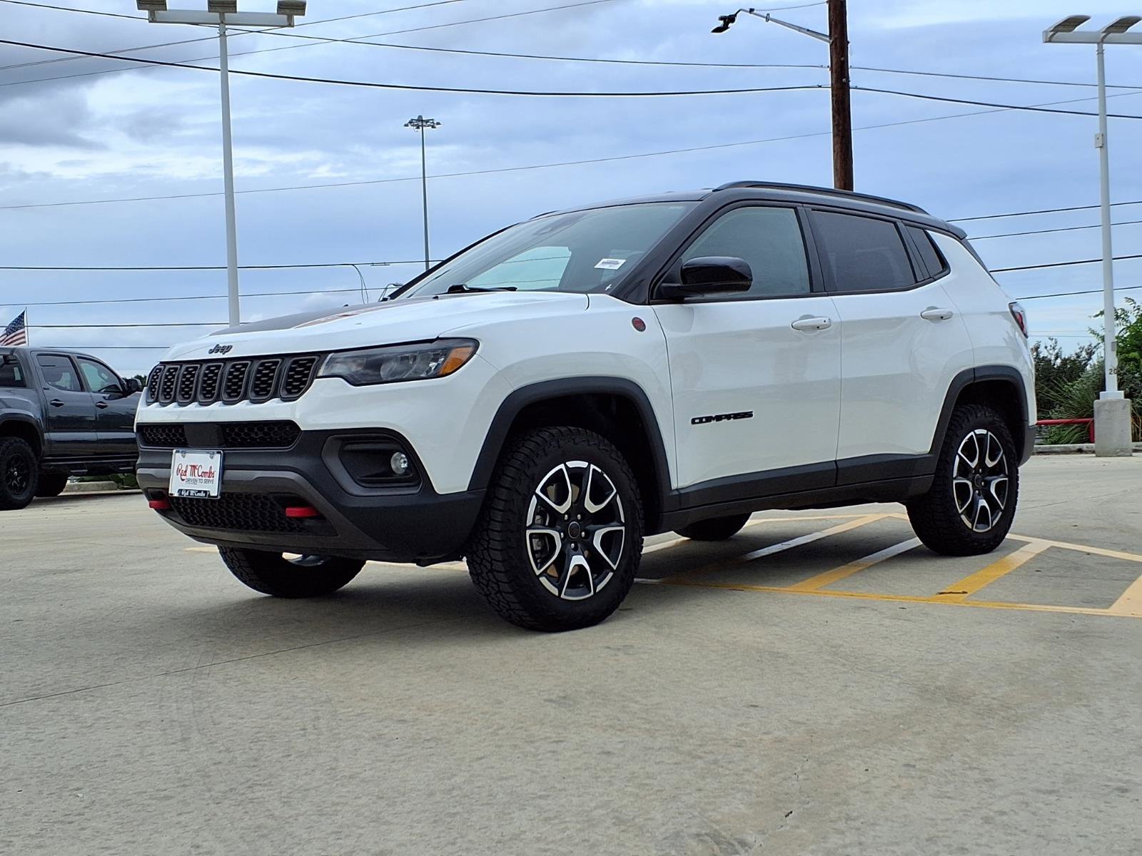 Used 2025 Jeep Compass Trailhawk AWD/4WD video 1