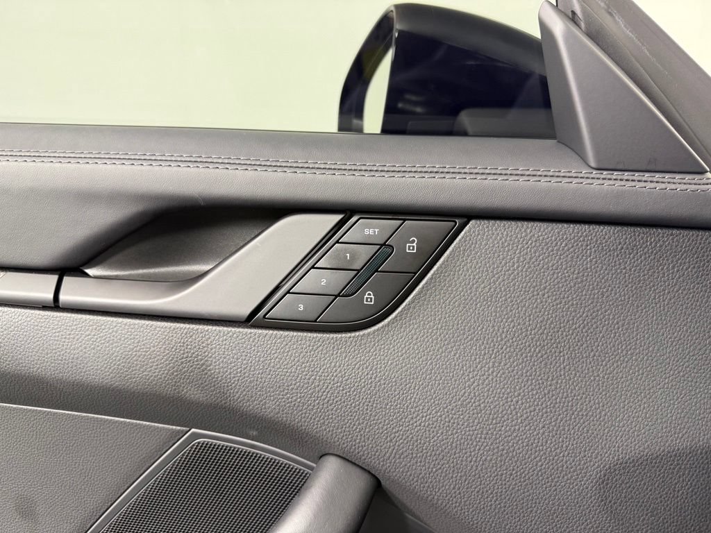 Certified 2026 Porsche 911 Carrera RWD image 17
