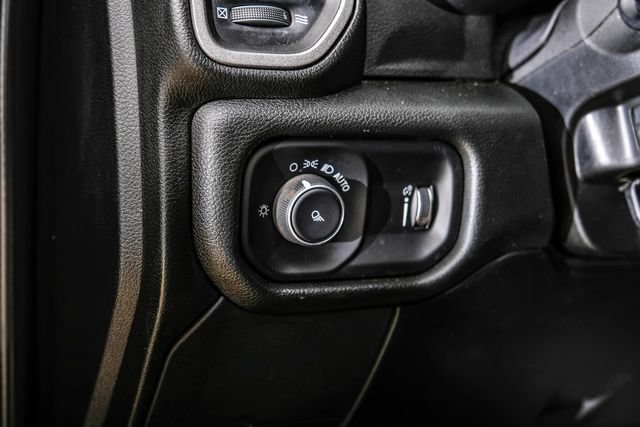 Used 2021 RAM 3500 Tradesman w/ Chrome Appearance Group AWD/4WD image 29