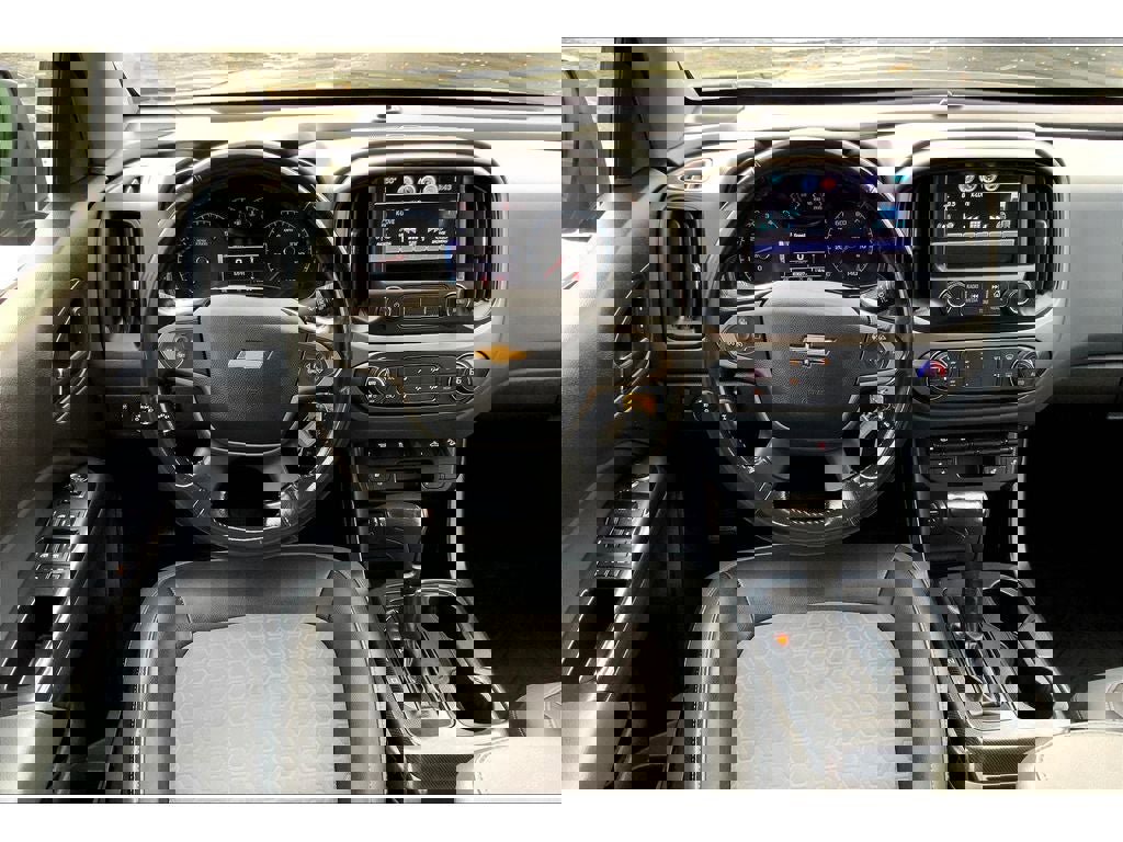 Used 2017 Chevrolet Colorado Z71 image 6