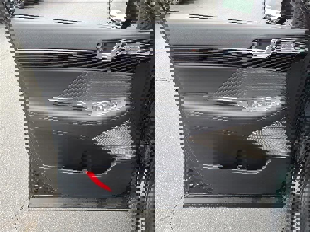 Used 2025 Hyundai Palisade Calligraphy image 9