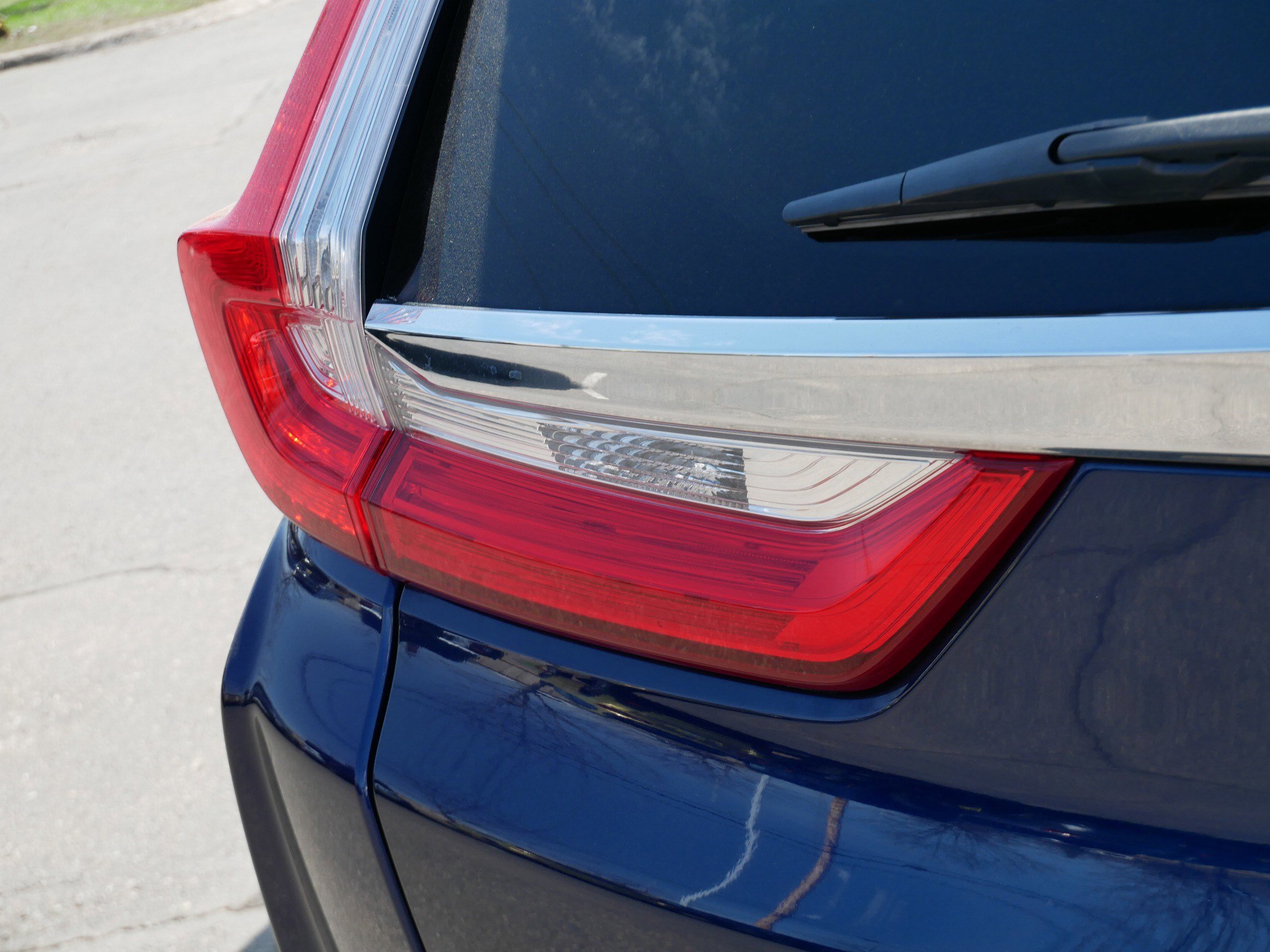 Used 2018 Honda CR-V Touring image 17