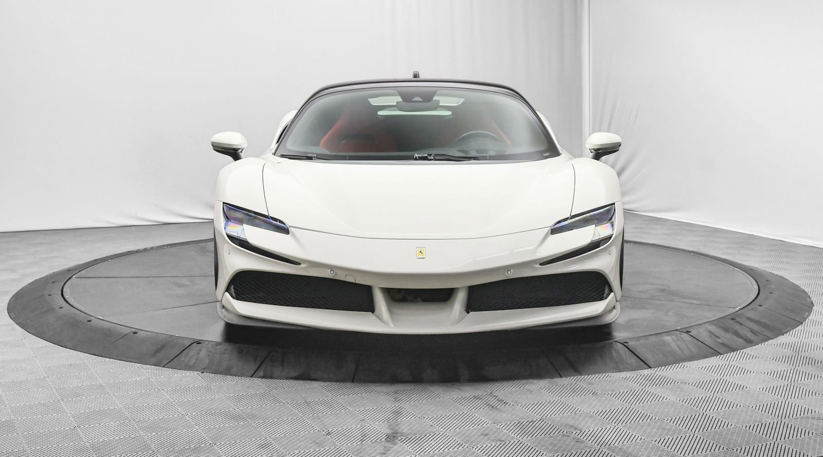 Used 2023 Ferrari SF90 Stradale image 3