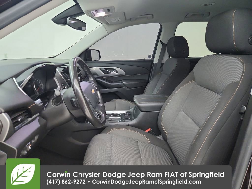 Used 2020 Chevrolet Traverse LT w/ Driver Confidence II Package AWD/4WD image 18