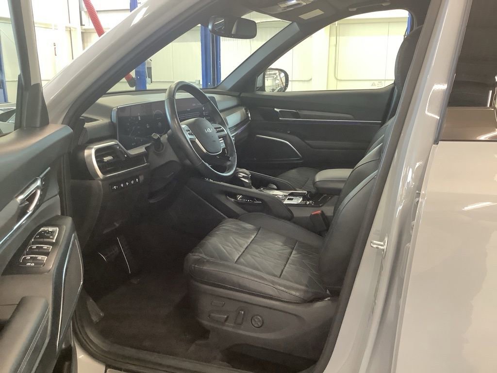 Used 2024 Kia Telluride SX X-Line AWD/4WD image 13