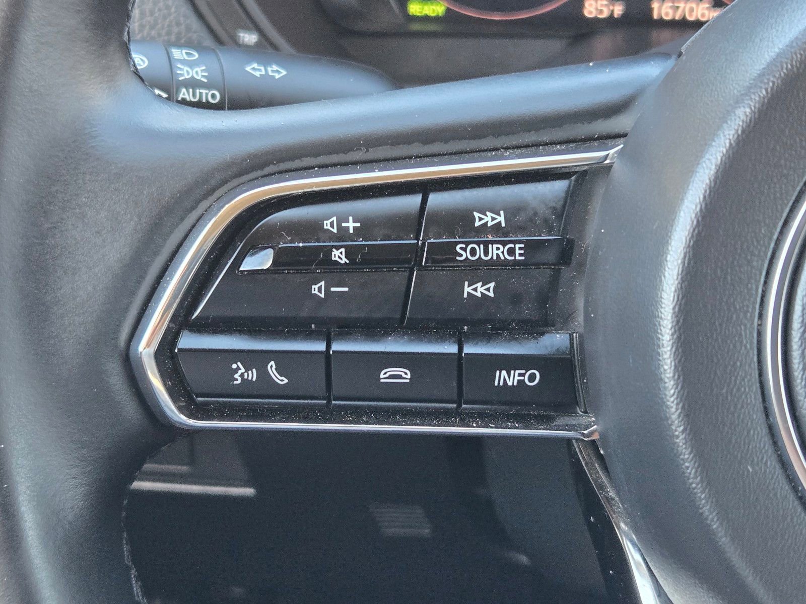 Certified 2024 MAZDA CX-90 Plug-In Hybrid w/ Preferred AWD/4WD image 32