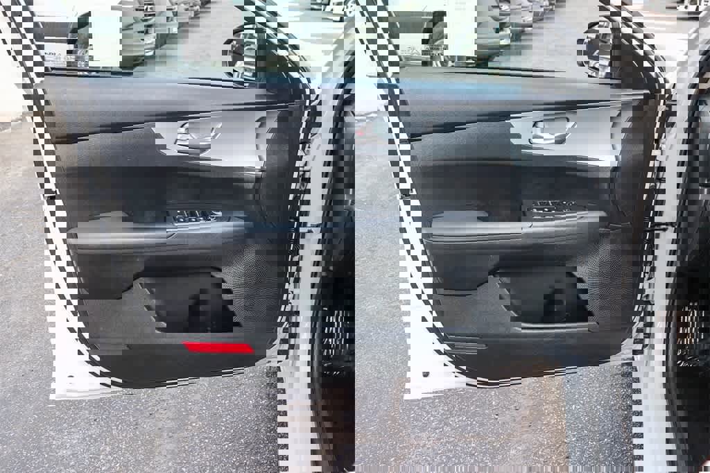 Used 2023 Kia Forte LXS w/ LXS Technology Package image 22