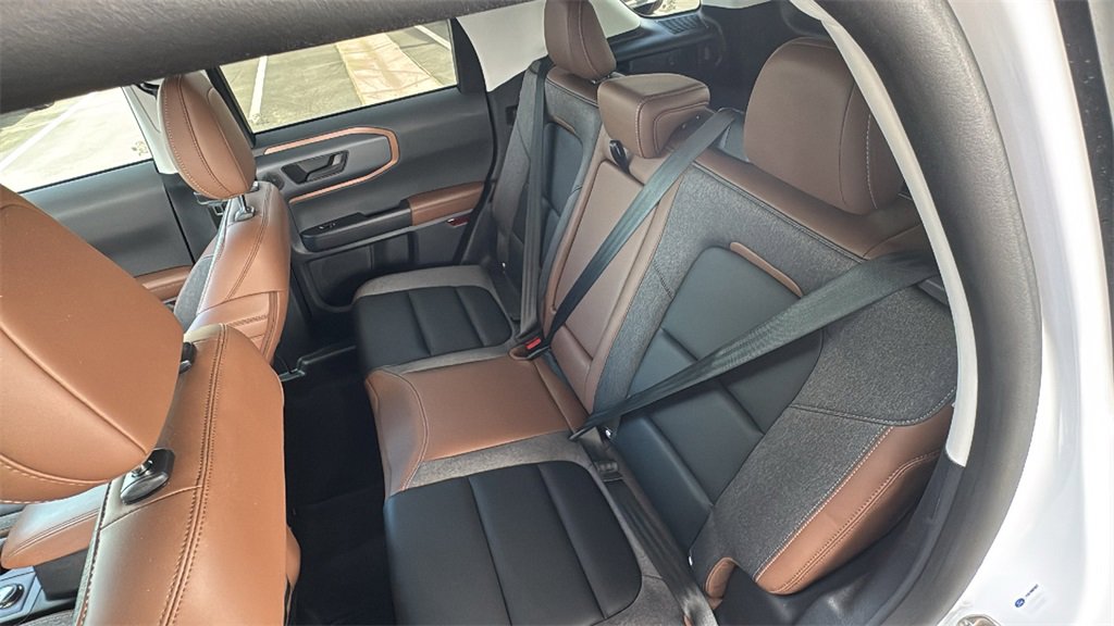 Certified 2024 Ford Bronco Sport Outer Banks w/ Tech Package image 23