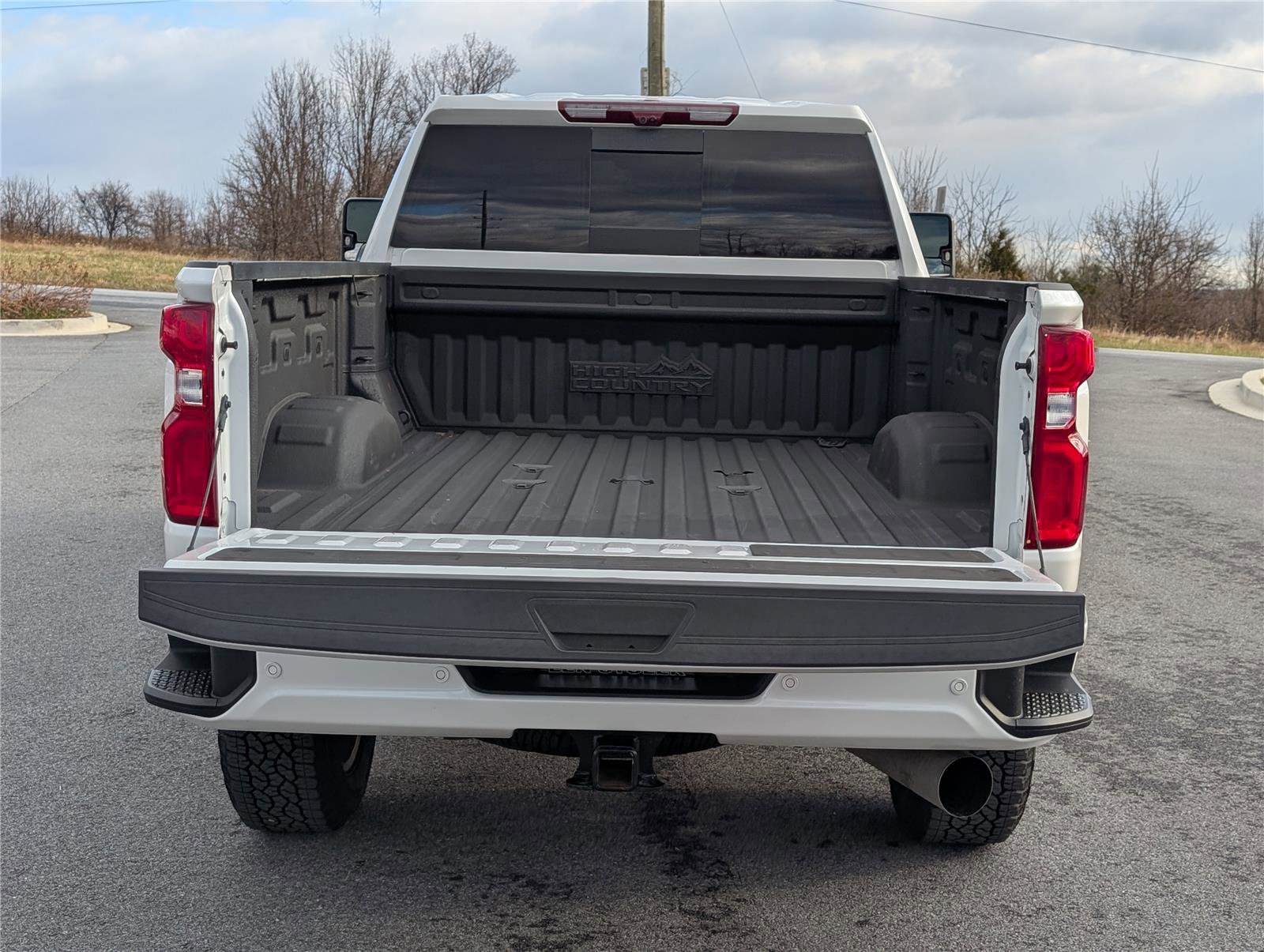 Used 2024 Chevrolet Silverado 3500 High Country w/ High Country Premium Package image 13