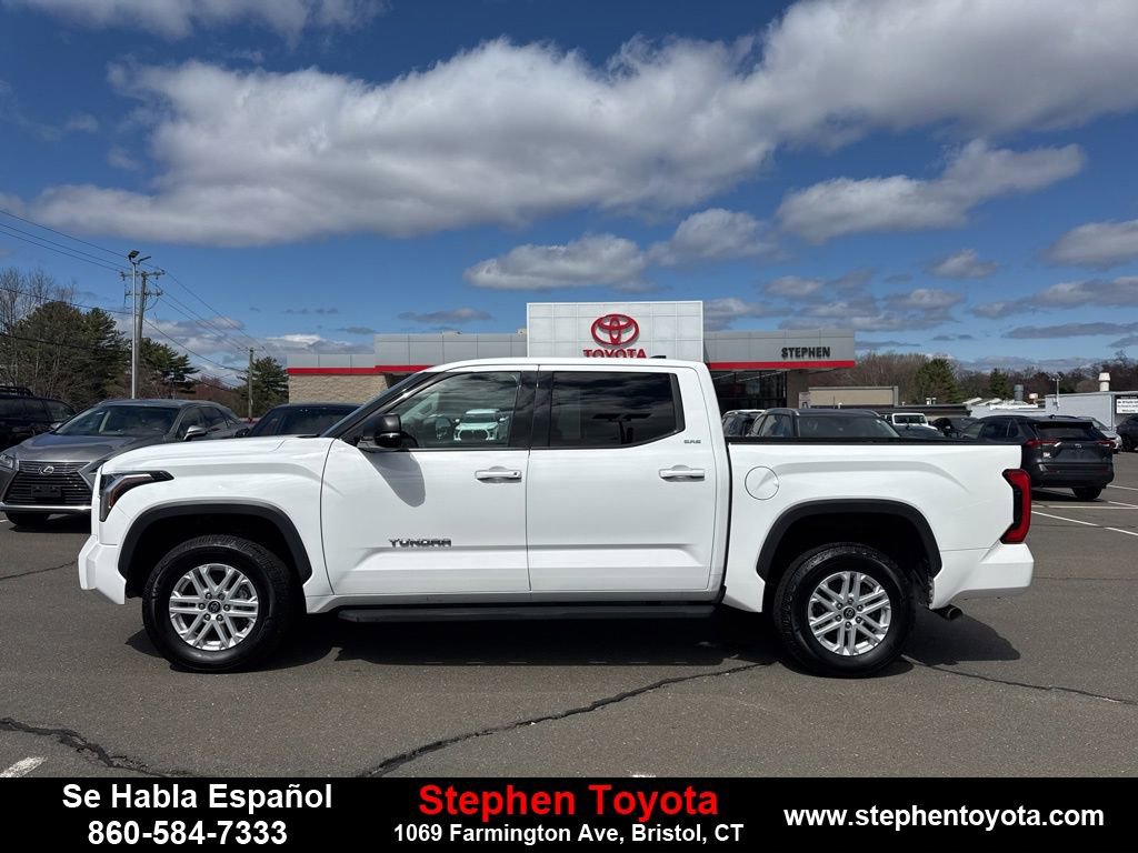 Used 2022 Toyota Tundra SR5 w/ SR5 Premium Package image 4