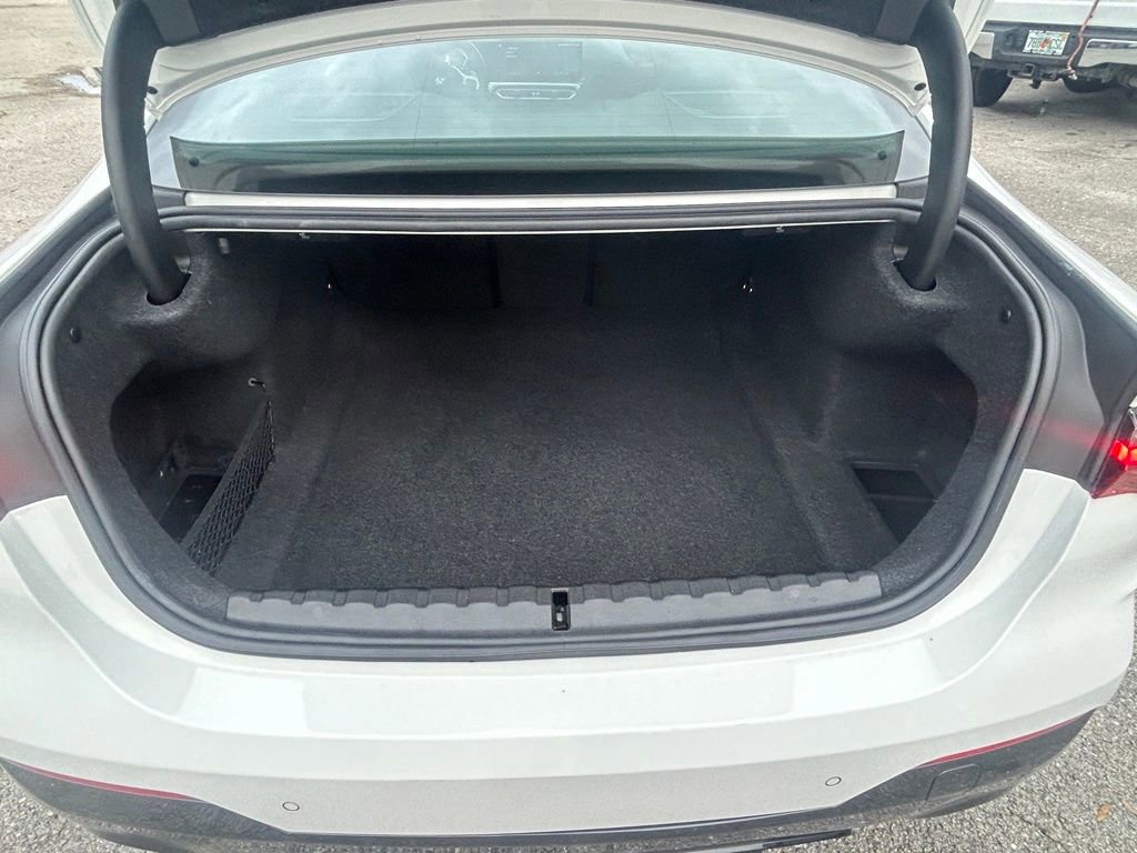 Used 2024 BMW 430i Coupe w/ M Sport Package image 30