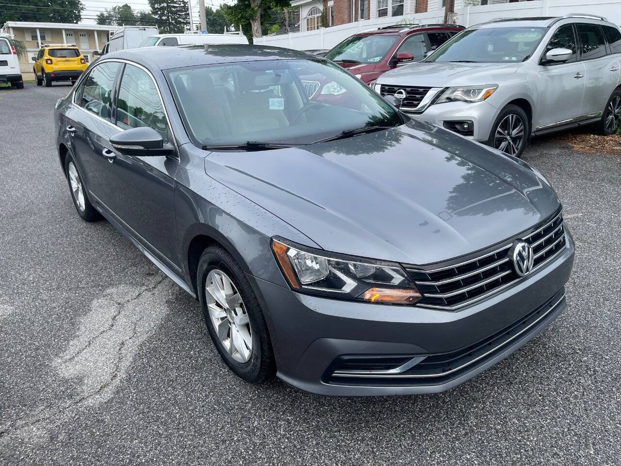 Used 2016 Volkswagen Passat 1.8T S FWD image 4