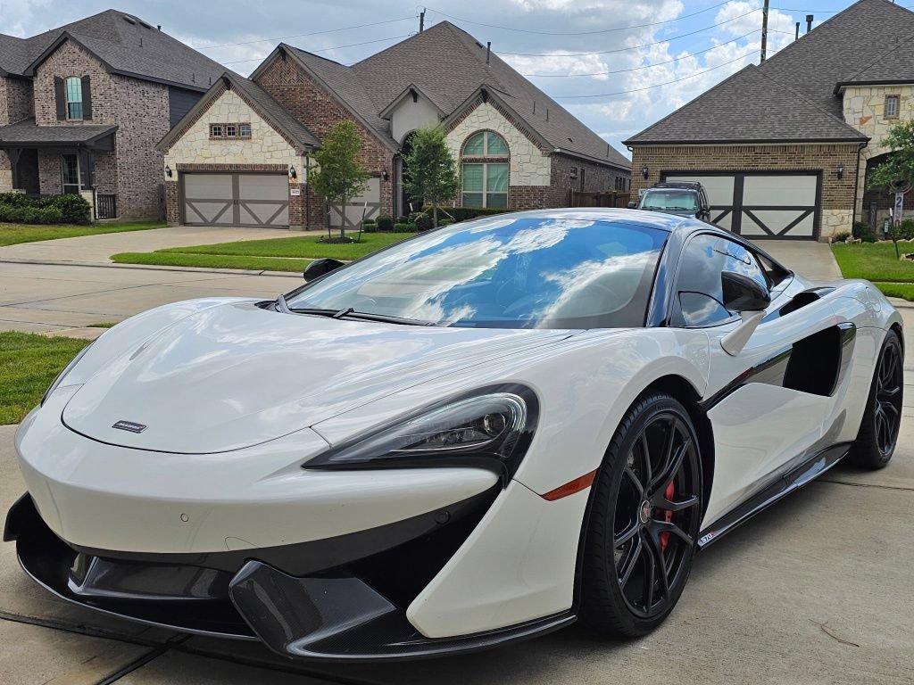 Used 2016 McLaren 570S Coupe RWD image 2
