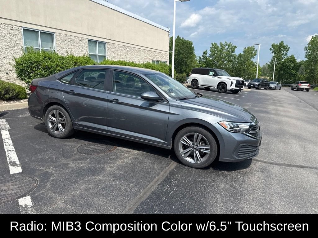 Used 2024 Volkswagen Jetta SE FWD image 4