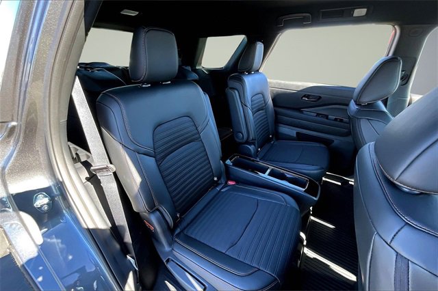 New 2025 Nissan Pathfinder Rock Creek image 9