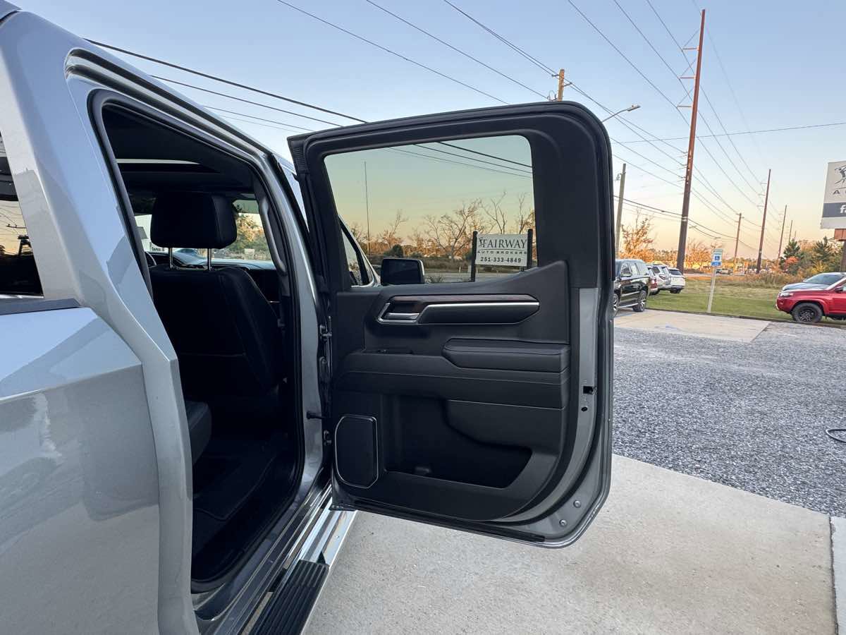 Used 2023 GMC Sierra 1500 SLT w/ SLT Premium Package image 35