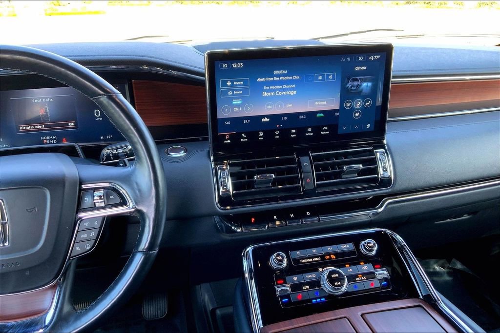 Used 2023 Lincoln Navigator Reserve image 8