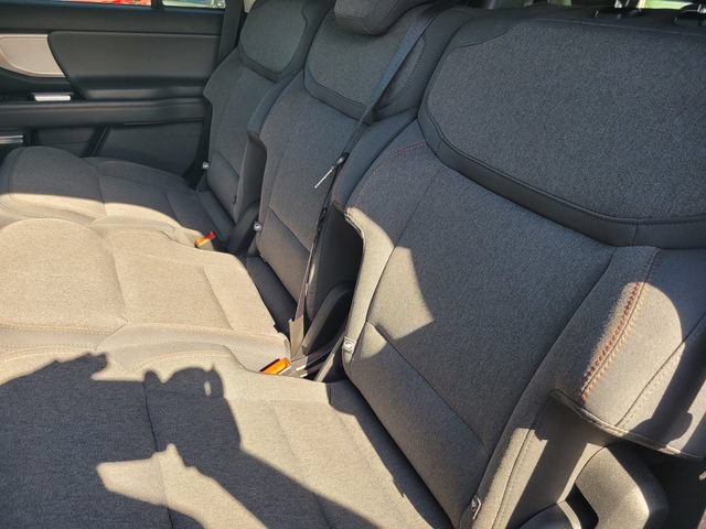 Used 2025 Ford Expedition Active AWD/4WD image 15