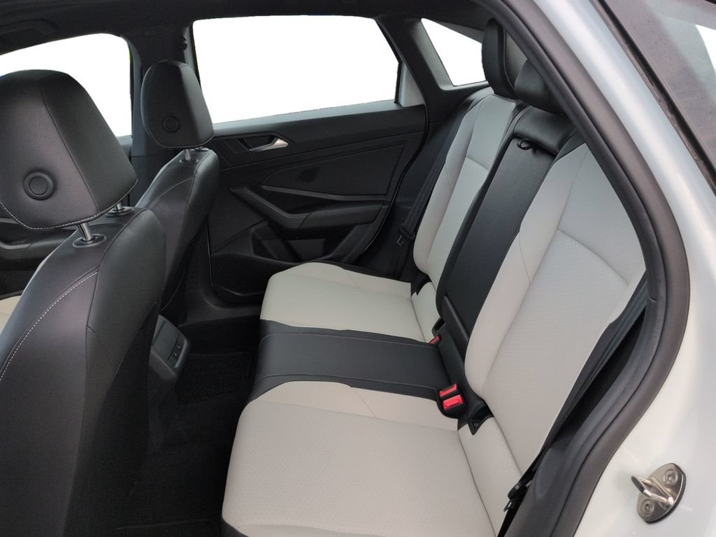Used 2021 Volkswagen Jetta R-Line w/ R-Line Cold Weather Package FWD image 26