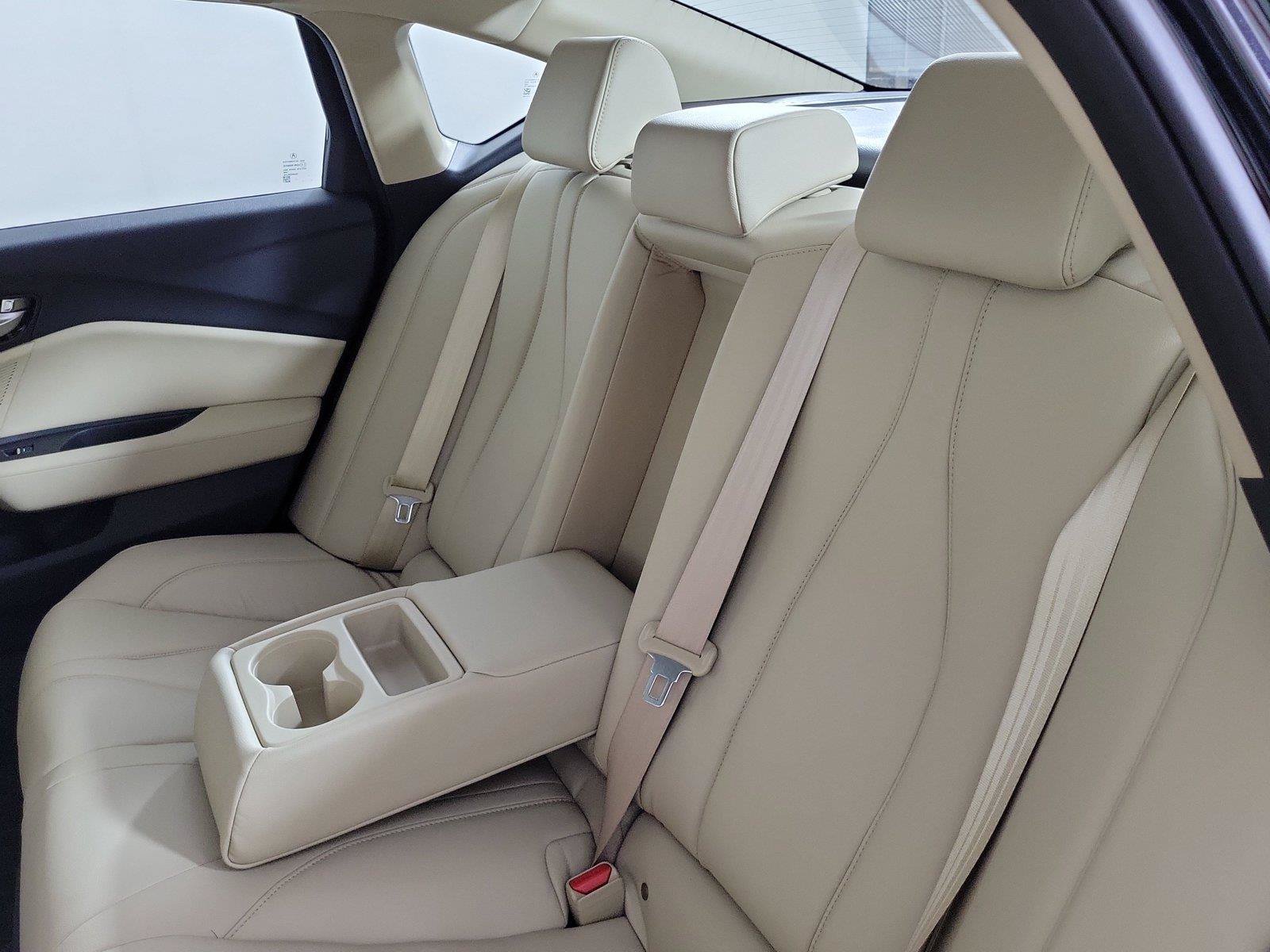 Used 2022 Acura TLX SH-AWD image 12