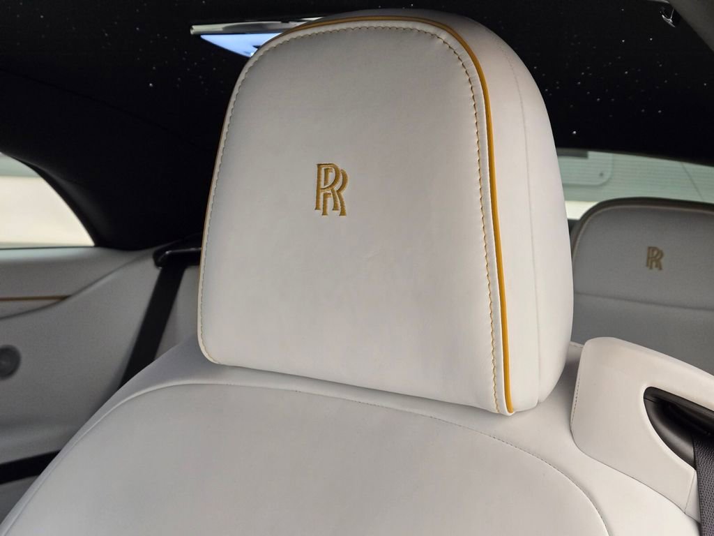 New 2025 Rolls-Royce Spectre Black Badge w/ Leather Finishing Pack AWD/4WD image 27
