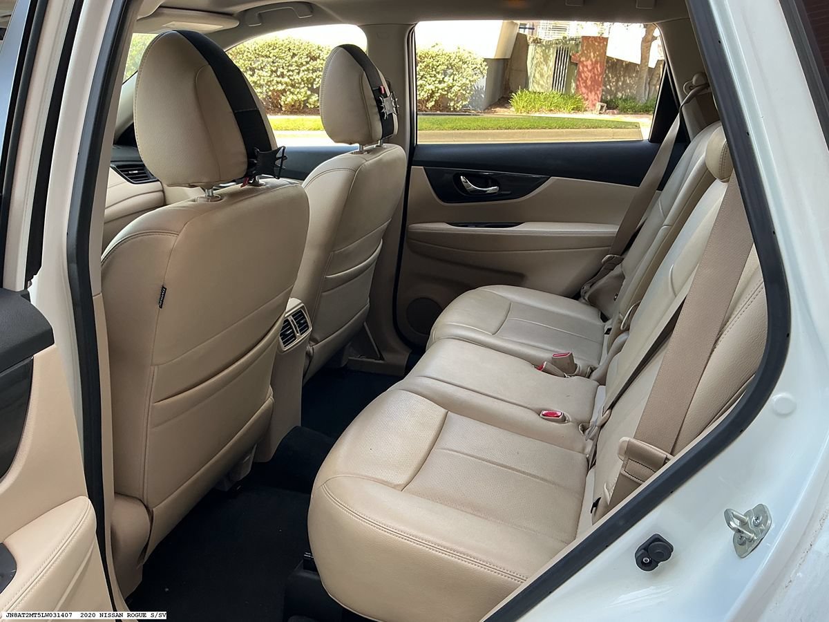 Used 2020 Nissan Rogue SV w/ Sun & Sound Touring Package FWD image 6