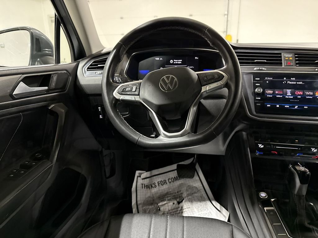 Used 2023 Volkswagen Tiguan SE image 19
