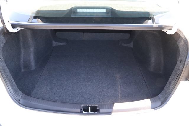 Used 2025 Toyota Corolla LE FWD image 8