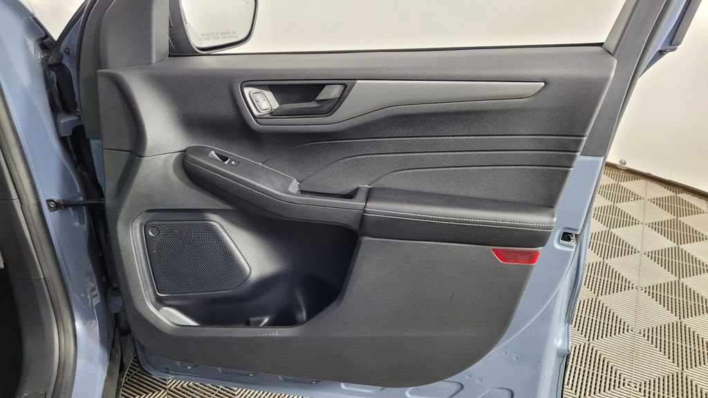 Used 2023 Ford Escape Active image 34