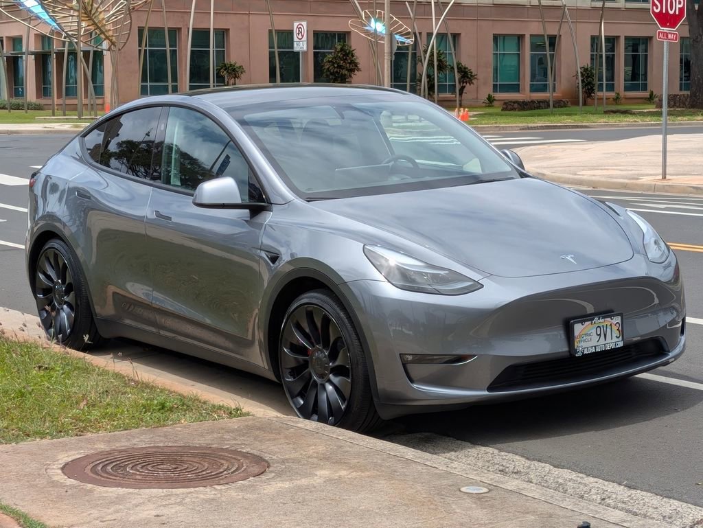 Used 2024 Tesla Model Y Performance image 6