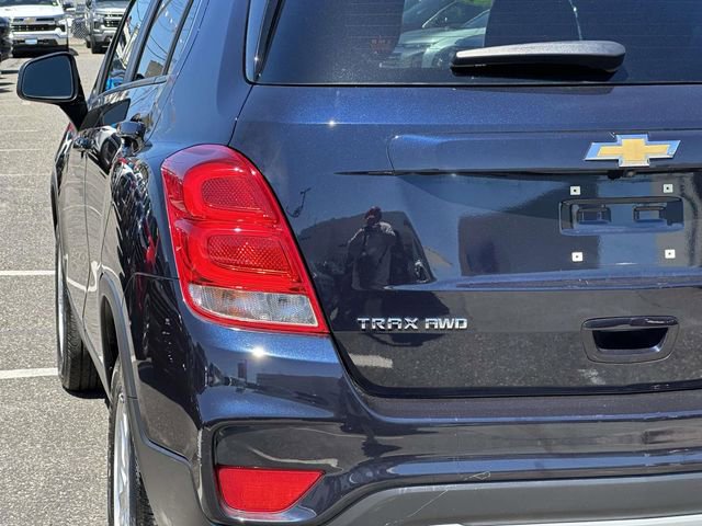 Certified 2022 Chevrolet Trax LT w/ LT Convenience Package AWD/4WD image 13