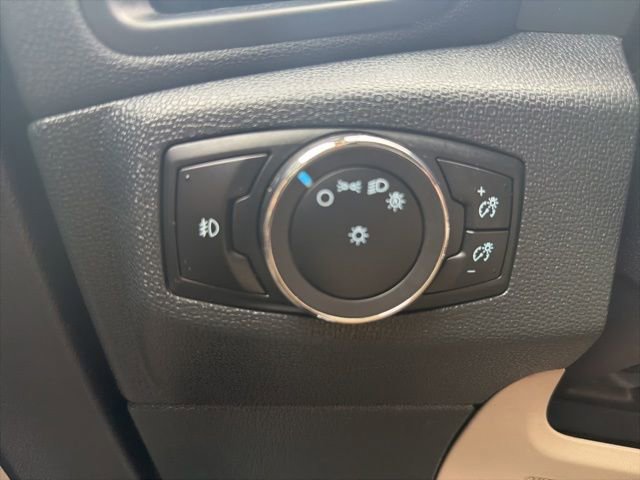 Used 2018 Ford EcoSport Titanium AWD/4WD image 16